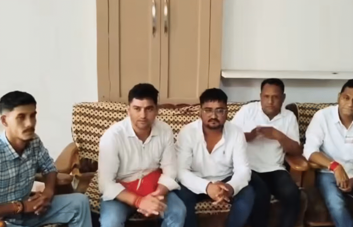 नैनीताल का सियासी ड्रामा: अपहरण के केस के बाद 'लापता' सदस्यों का यू-टर्न, कहा - 'अपनी मर्जी से गए थे', विपक्ष के मंसूबों पर फिरा पानी!